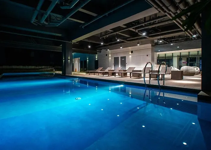 Fully Furnished Japandi Warm Retreat In Qc * Manila
