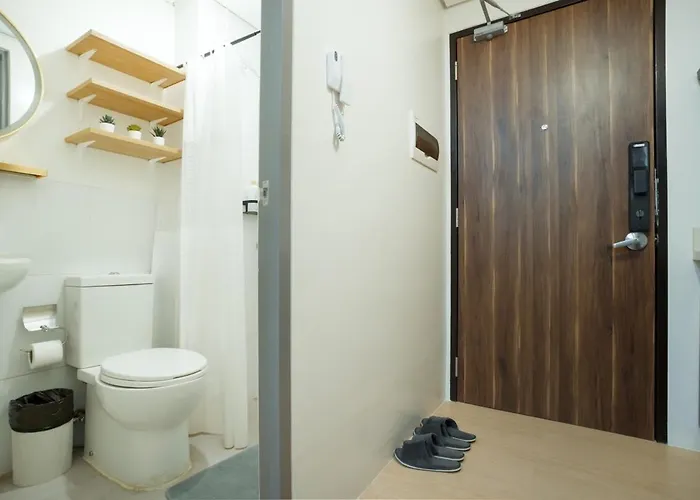 Fully Furnished Japandi Warm Retreat In Qc Apartamento
