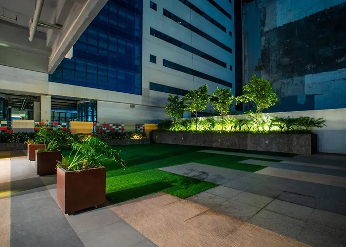 Fully Furnished Japandi Warm Retreat In Qc Apartamento Manila
