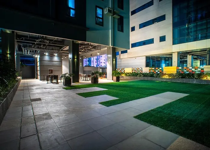 Fully Furnished Japandi Warm Retreat In Qc * Manila